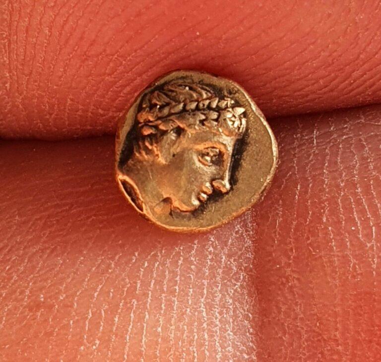 Read more about the article Very Rare Grece Gold coin   King of Macedonia  Philip II 1/12 STATER – 0.61 g.