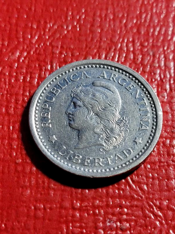 Read more about the article ARGENTINA 1958 1 PESO COIN “FREE SHIPPING AND TRACKING” *290