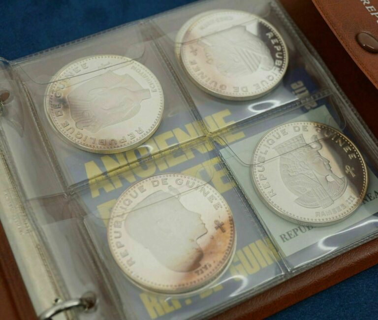 Read more about the article 1970 Rep Of Guinea “Pharaohs” 500 Franc Silver Proof Set (7) In Rare Orig Wallet