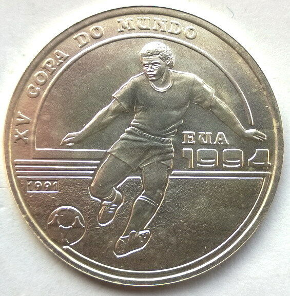 Read more about the article Guinea Bissau 1991 Soccer 10000 Pesos Silver Coin BU