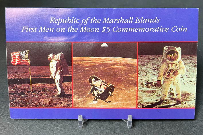 Read more about the article 1989 First Men on the Moon $5 Commemorative Coin Marshall Islands Apollo 11 KM13