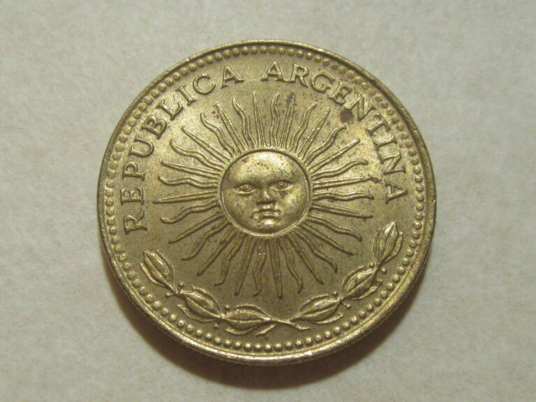 Read more about the article 197_  Argentina One Peso coin  BLAZING SUNFACE   XF  sweet coins