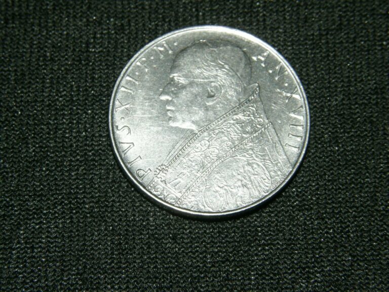 Read more about the article 1956 VATICAN CITY 100 LIRE COIN