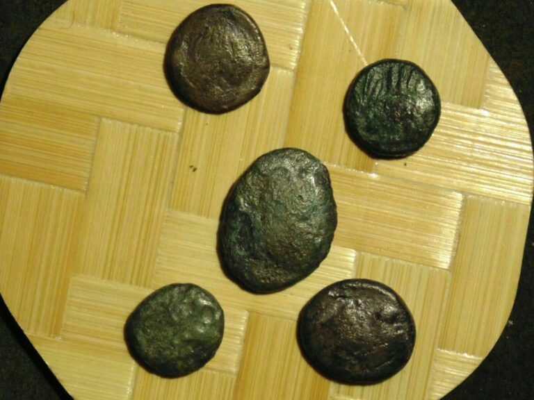 Read more about the article LOT OF 5 ANCIENT  BRONZE COINS Greece Thrace Macedonia (450 BC-100 AD) Cleaned