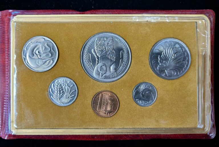 Read more about the article 1976 Singapore Uncirculated Official Mint Set 6 coins Merlion Swordfish Seahorse