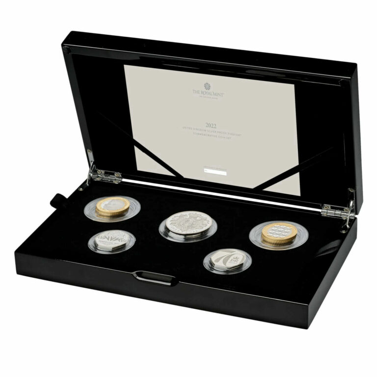 Read more about the article The 2022 Jubilee United Kingdom Silver Proof Piedfort Commemorative Coin Set