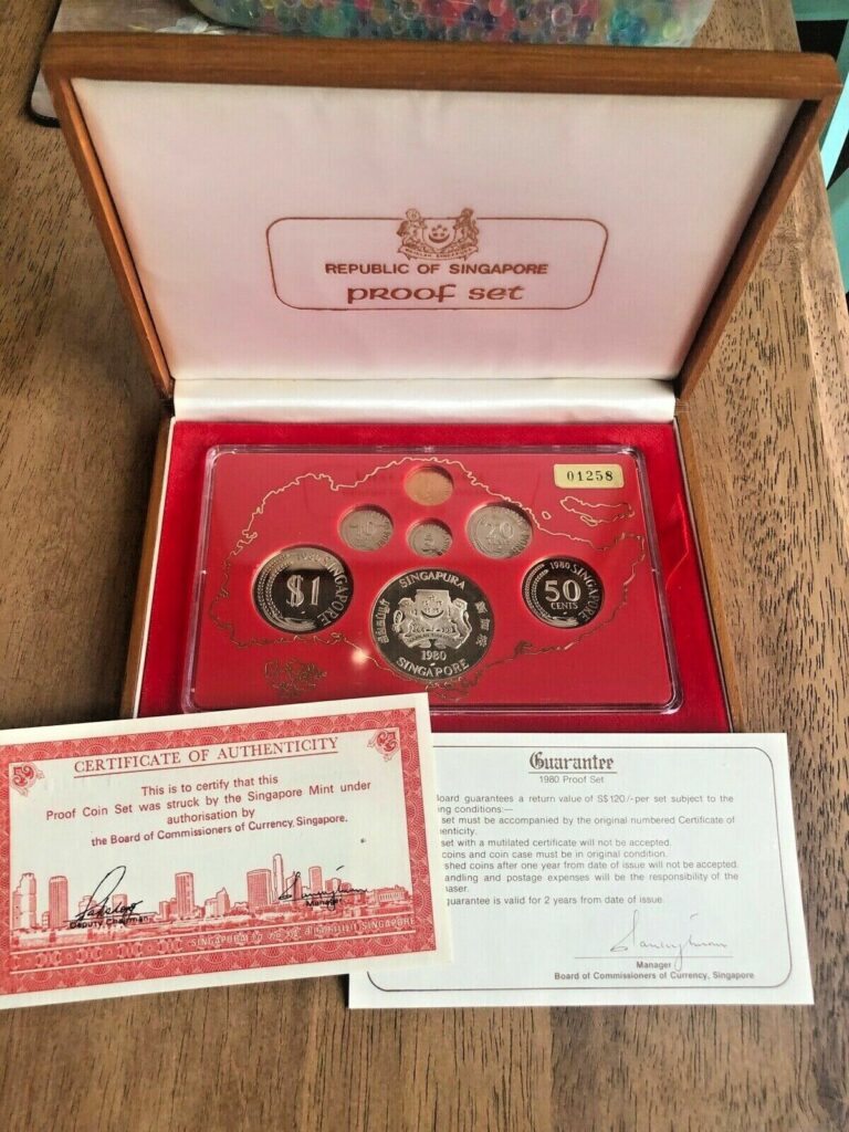 Read more about the article Singapore Proof Set – 1980 – Includes Silver $10 – Original Box and COA