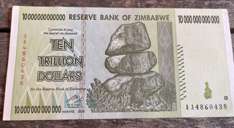 Read more about the article Zimbabwe 2008 10 TRILLION DOLLARS BANKNOTE AA New UNC 100 TRILLION SERIES