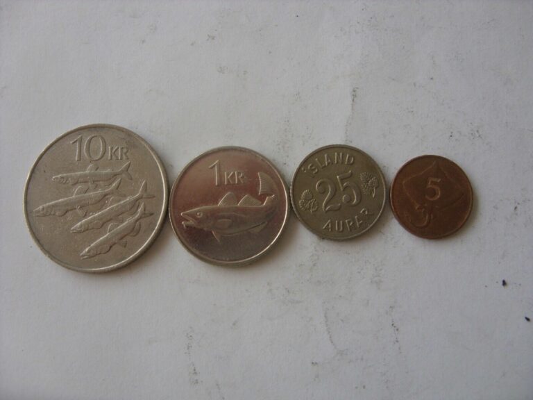 Read more about the article LOT OF 4 ICELAND COINS 5  AURAR – 10 KRONE