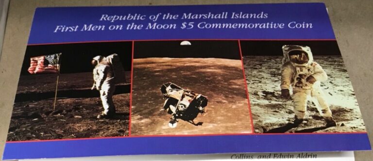 Read more about the article 3x First Men on Moon $5 Commemorative Coins 1989 Marshall Islands with folders