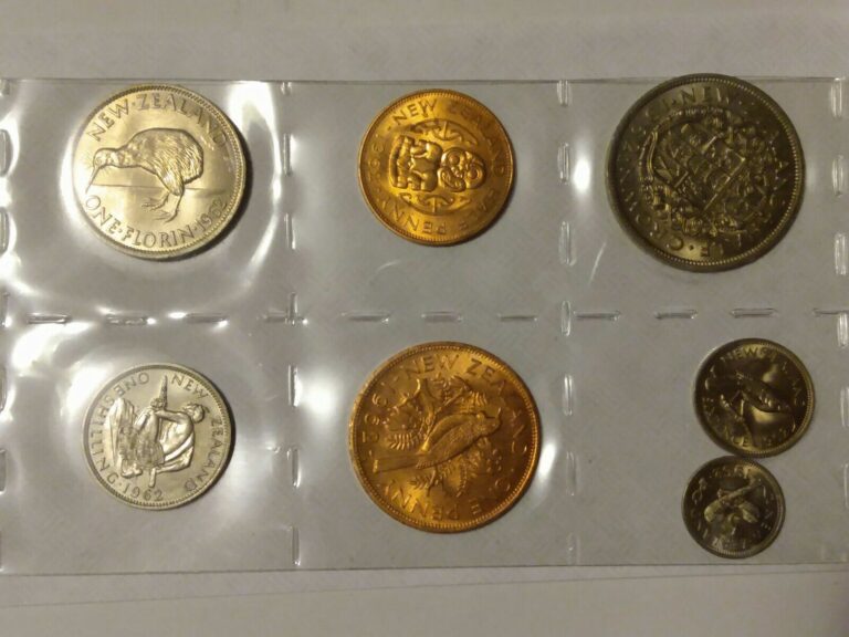 Read more about the article 1962 NEW ZEALAND MINT SET UNC (7 COINS)