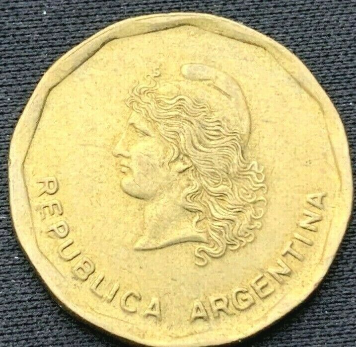 Read more about the article Argentina 1985    50 Centavos AU    Brass Coin    #K627