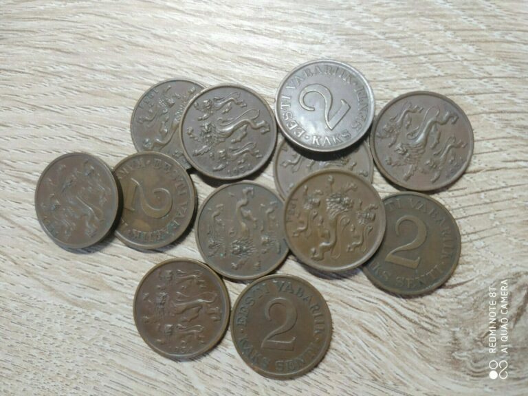 Read more about the article Estonia lot of 12 coins 2 cents 1934