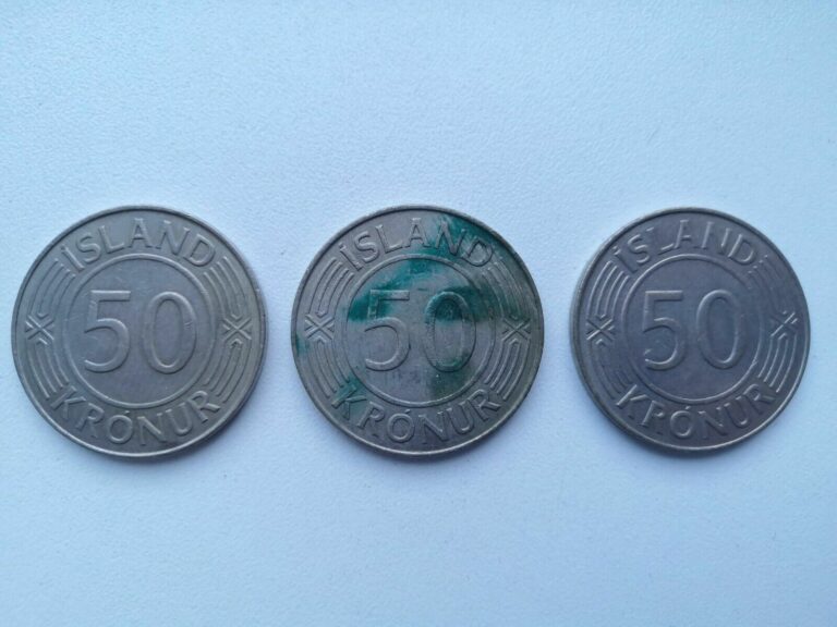 Read more about the article Lot of 3 Coins Iceland 50 Kronur 1976