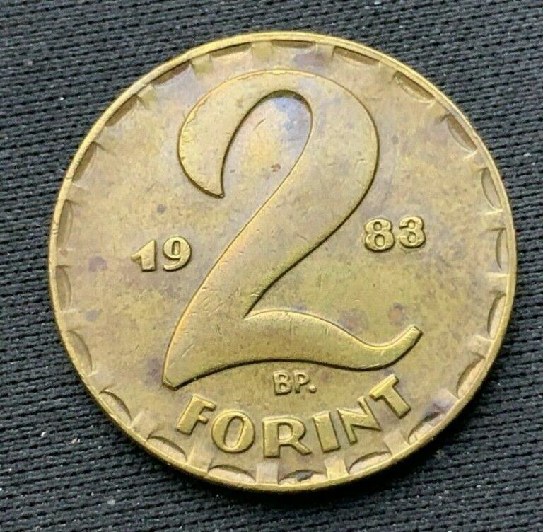 Read more about the article Hungary 1983 2 Forint Brass Coin   AU    #K201