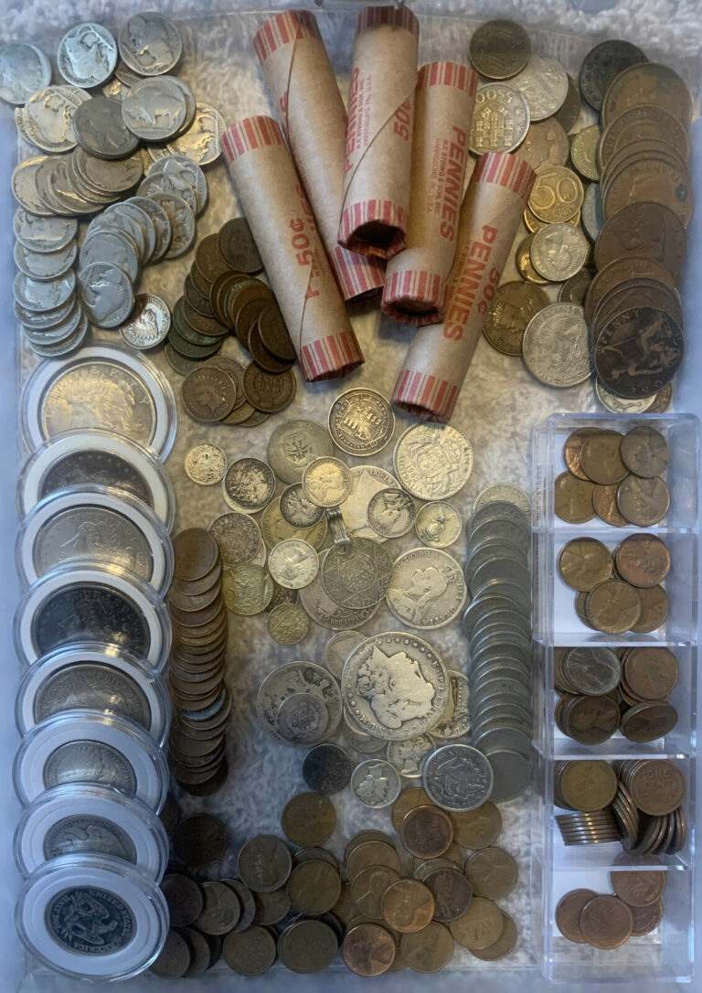 Read more about the article Coin Grab Bag Lot W/ Old U.S. And Foreign Coins 20 Coins Per Lot + 1 Silver Coin