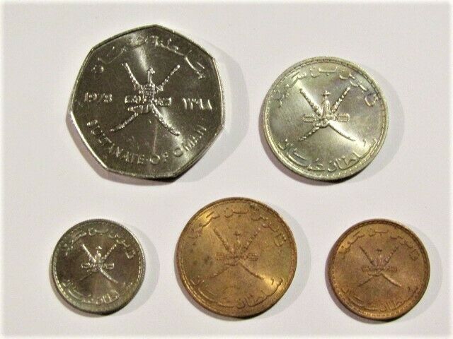Read more about the article Muscat Oman 1978/1398 1/2 Rial 50 25 10 5 Baisa unc Coin Set