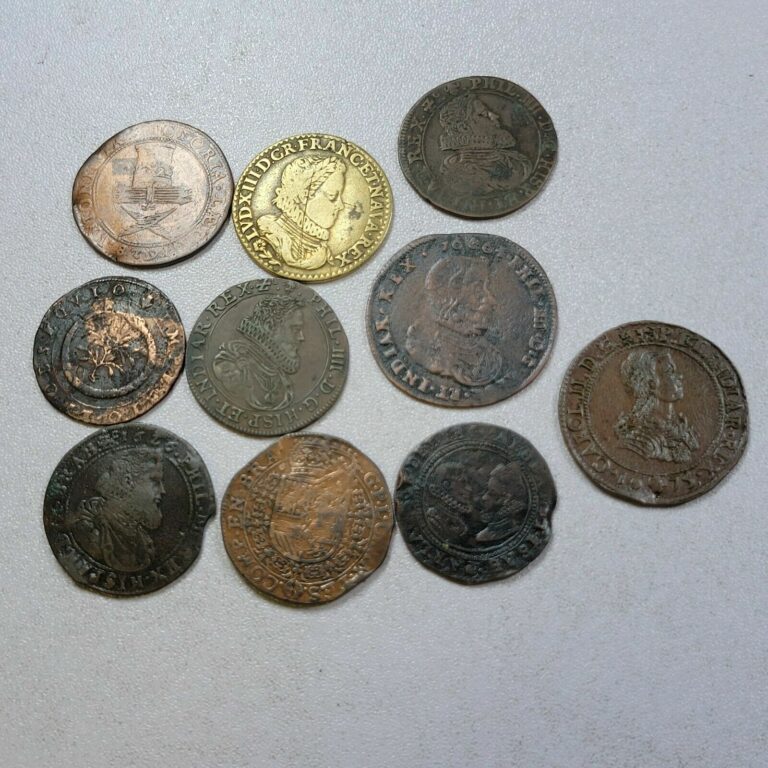 Read more about the article 1500’s-1600’s Copper Jeton Variety Lot Nice English Spanish Coins Strong (SZ664)