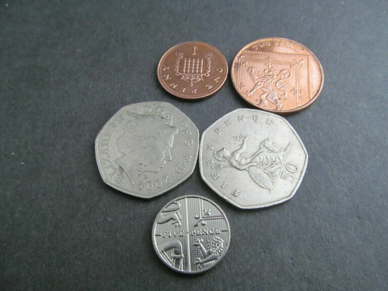 Read more about the article United Kingdom England 1-2-5-50 Pence  lot of 5 coins current legal tender circ.