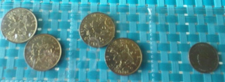 Read more about the article Republic of Kenya ~ 1 .50 cent coin and 4 .05 cent coins ~ .70 Cents in Coins