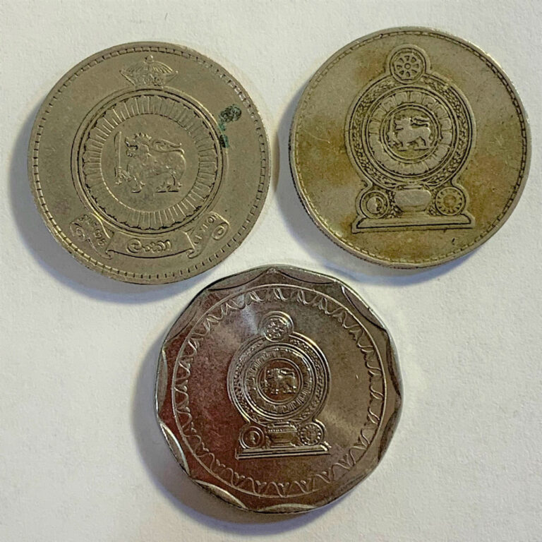 Read more about the article Sri Lanka Circulated Coin Lot x3 1 Rupee 10 Rupees 1982 1963 2013