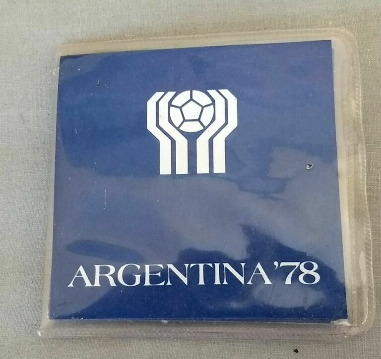 Read more about the article Argentina 1978 World Cup Soccer Comemorative 3 Bronze Coins Mint Set