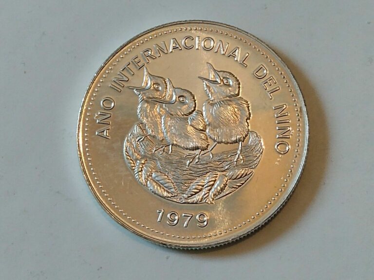 Read more about the article 1979 COSTA RICA 100 COLONES OVERSIZED SILVER CROWN YEAR OF THE CHILD