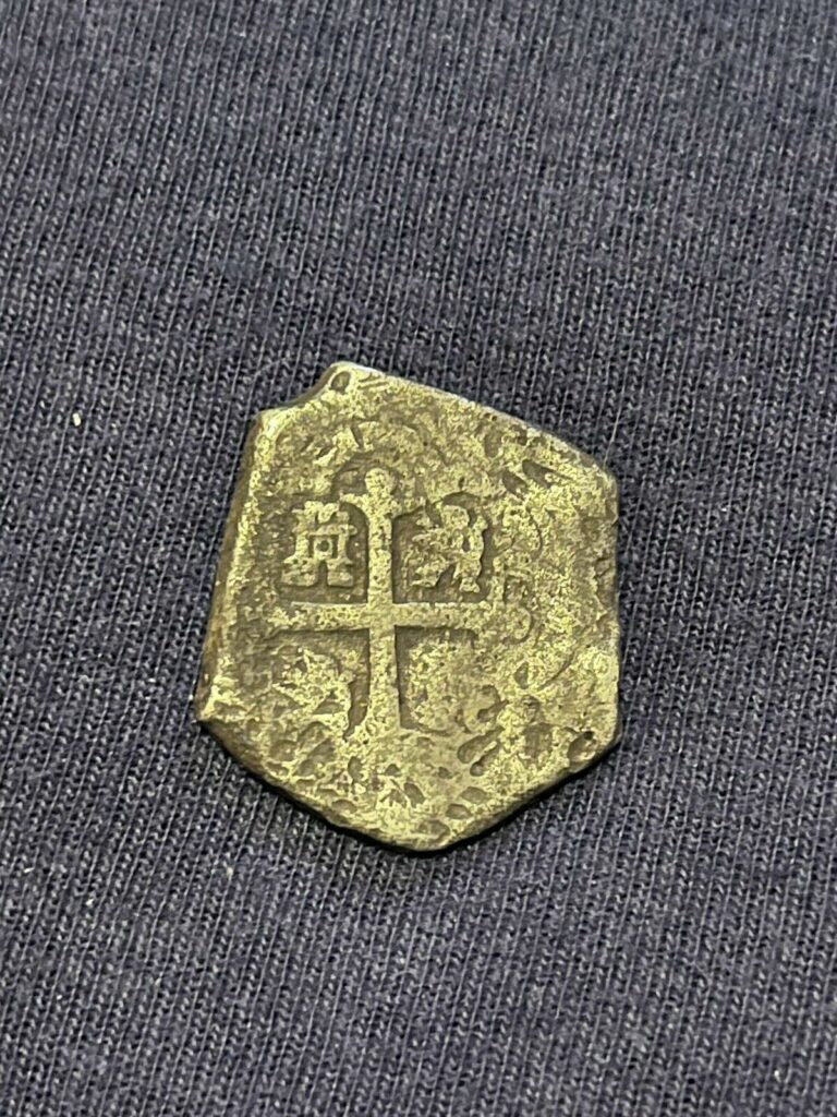 Read more about the article 1600’s Spanish Mexico Silver 2 Reales Cob Antique Colonial Pirate Treasure Coin