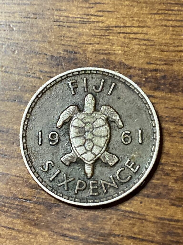 Read more about the article FIJI ISLANDS – 1961 6 PENCE – COLONIAL ERA – PREDECIMAL COIN. Sea Turtle