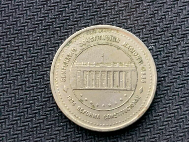 Read more about the article 1988 Colombia  50 Pesos Coin XF AU  100 Year Comm  High Grade World Coin   #B879