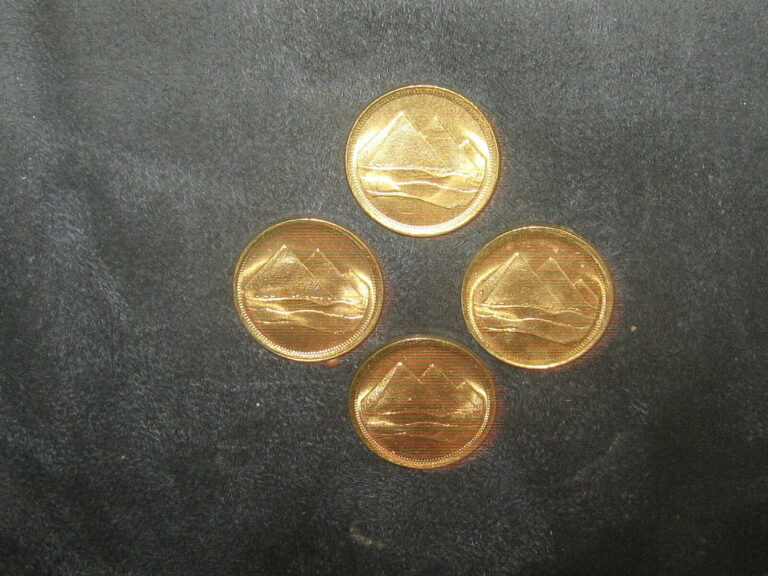 Read more about the article Wholesale Lot 4-18MM Egyptian Egypt Gold Coin Vintage Pyramid Antique Coins