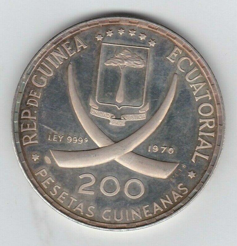 Read more about the article 1970 EQUATORIAL GUINEA WORLD CUP MEXICO SILVER 200 PESETAS GUINEANAS COIN.