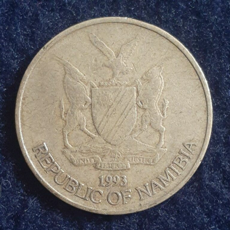 Read more about the article 1993 Namibia 1 Dollar Bateleur Eagle 22.6mm coin