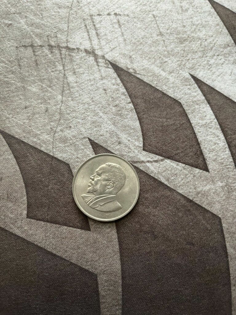 Read more about the article 1966 Kenya One Shilling Coins REPUBLIC OF KENYA HARAMBEE