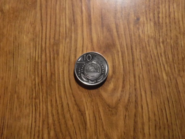 Read more about the article CAPE VERDE 10 ESCUDOS 1994 COIN (21EU)