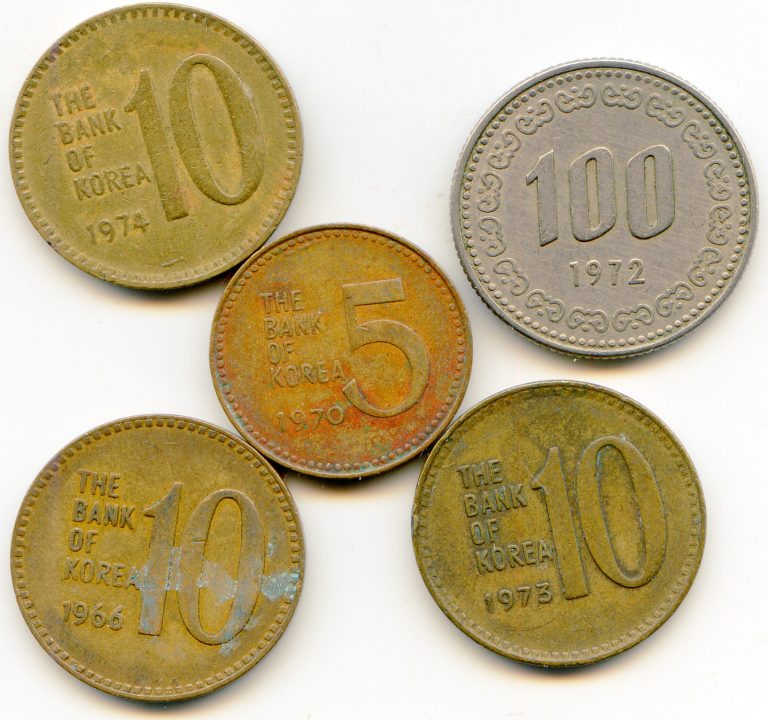 Read more about the article Korea  South lot of (5) vintage coins some very sacrce    lotjan4962