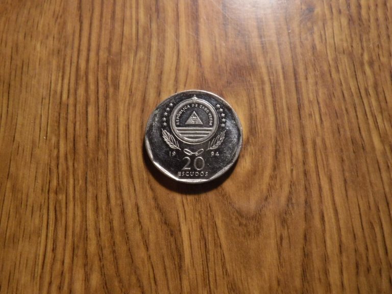 Read more about the article CAPE VERDE 20 ESCUDOS 1994 COIN (144EU)