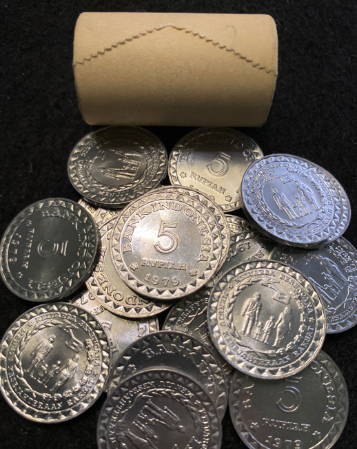 Read more about the article Indonesia 5 Rupiah KM43 20 Coins Roll UNC World Coins