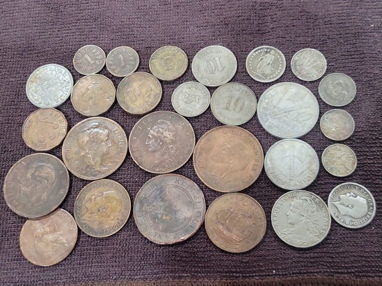 Read more about the article Lot Old world  Coins lotFrance Estate Unsorted As Found many pre1900 some silver