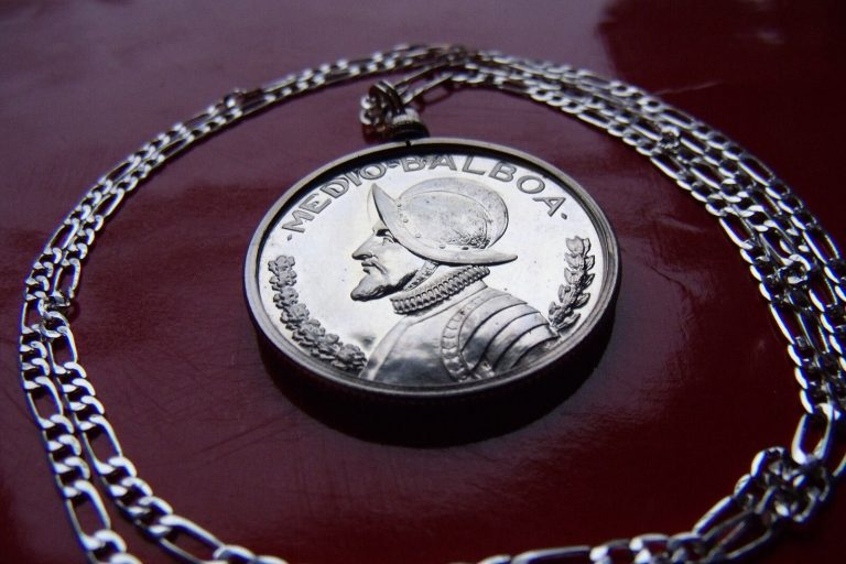 Read more about the article SPANISH CONQUISTADOR EXPLORER PANAMA SILVER COIN PENDANT and 24″ 925 SILVER CHAIN