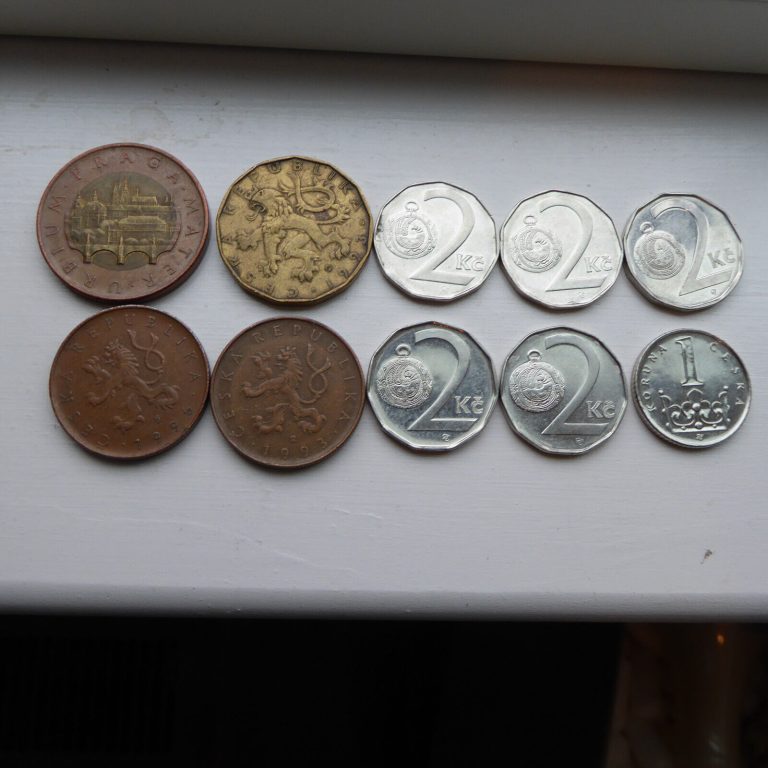 Read more about the article Lot of 10 Czech CSEKA Republic Coins 10 Coins – 7 1990s and 3 2007