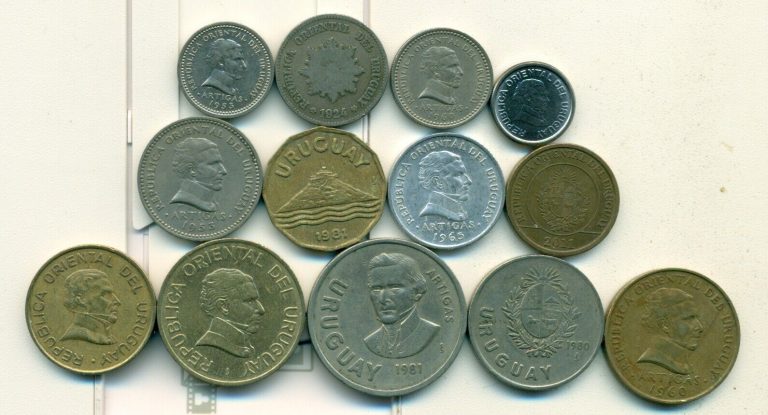 Read more about the article 13 DIFFERENT COINS from URUGUAY (13 DIFFERENT TYPES/8 DENOMINATIONS/1924-2011)