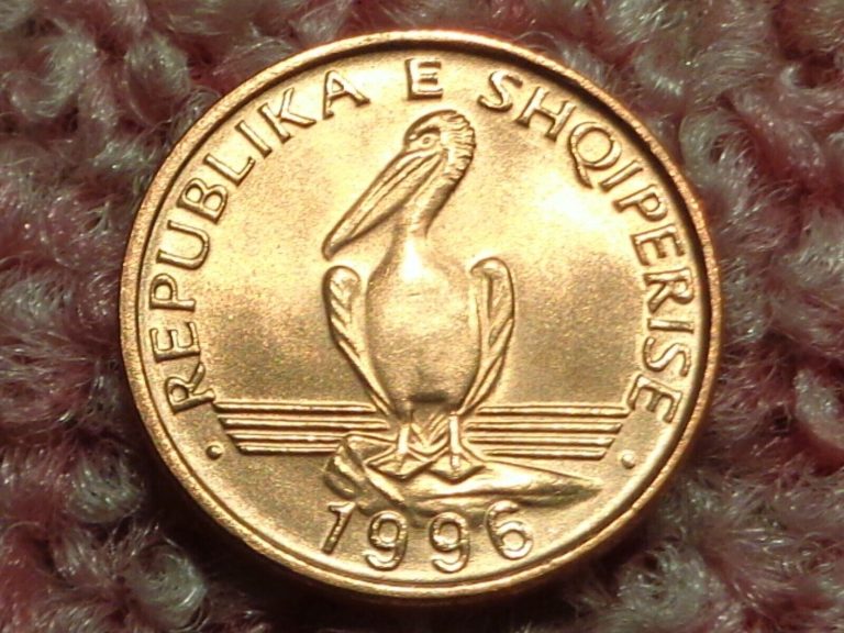 Read more about the article Albania 1 Lek 1996 Dalmatian Pelican Bird Copper First Edition