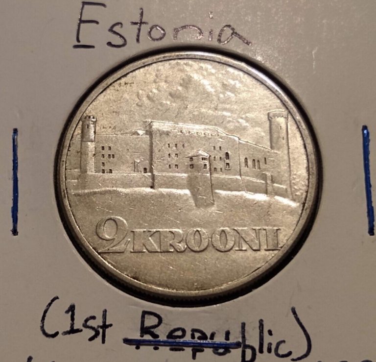 Read more about the article 1930 estonia 2 krooni higher grade Toompea Fortress at Tallinn silver world coin