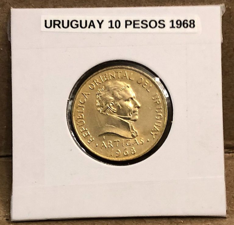 Read more about the article 1968 URUGUAY 10 PESCOS WORLD COIN