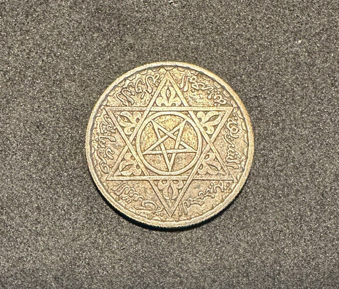 Read more about the article 1953 Morocco 100 Francs Coin