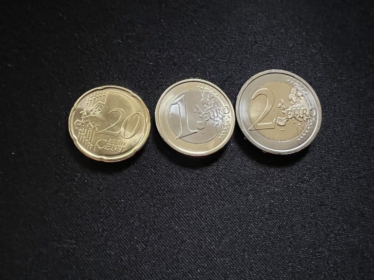 Read more about the article San Marino Set Uncirculated (UNC/BU) coins from Rolls – 20 Cents  1 and 2 Euro