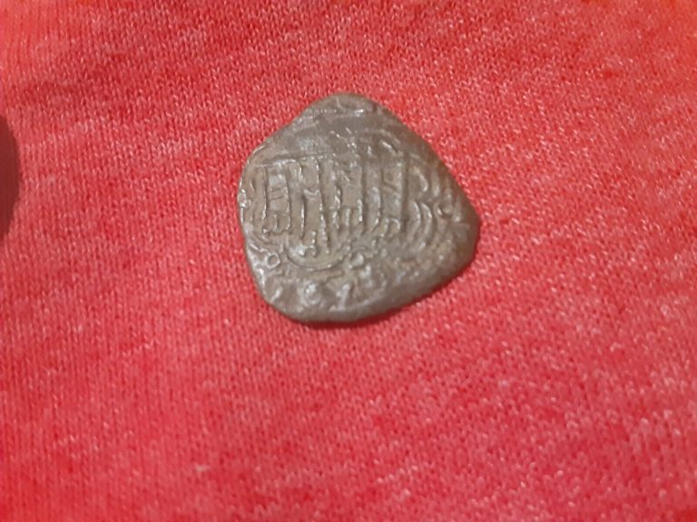 Read more about the article Lovely 1400’s Spanish Billon Pirate Shipwreck Cob Coin Era Colonial REAL
