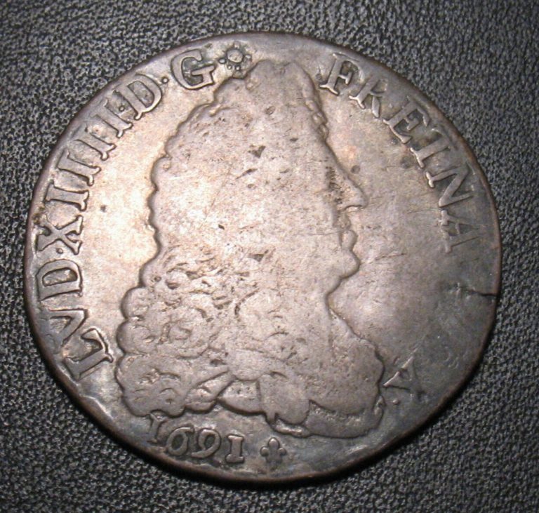 Read more about the article OLD FRANCE SILVER COINS 1691 M 1/2 ECU King LOUIS XIV