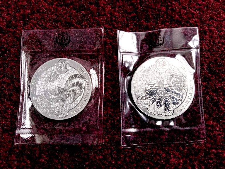 Read more about the article 2017 and 2019(2 coins) Rwanda Lunar Rooster and Pig-in OGP-BU-.9999 Silver